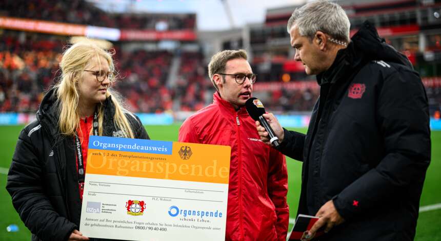 Halbzeittalk beim Heimspiel gegen Freiburg über das Thema Organspende