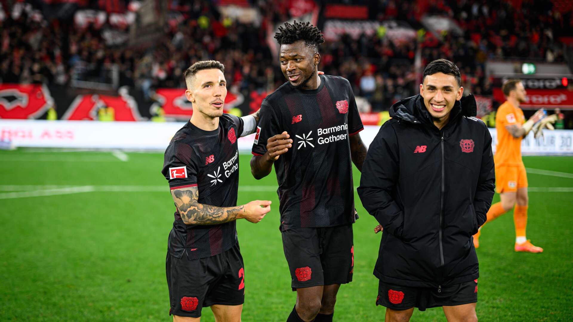 Alejandro Grimaldo, Edmond Tapsoba und Ezequiel Fernández