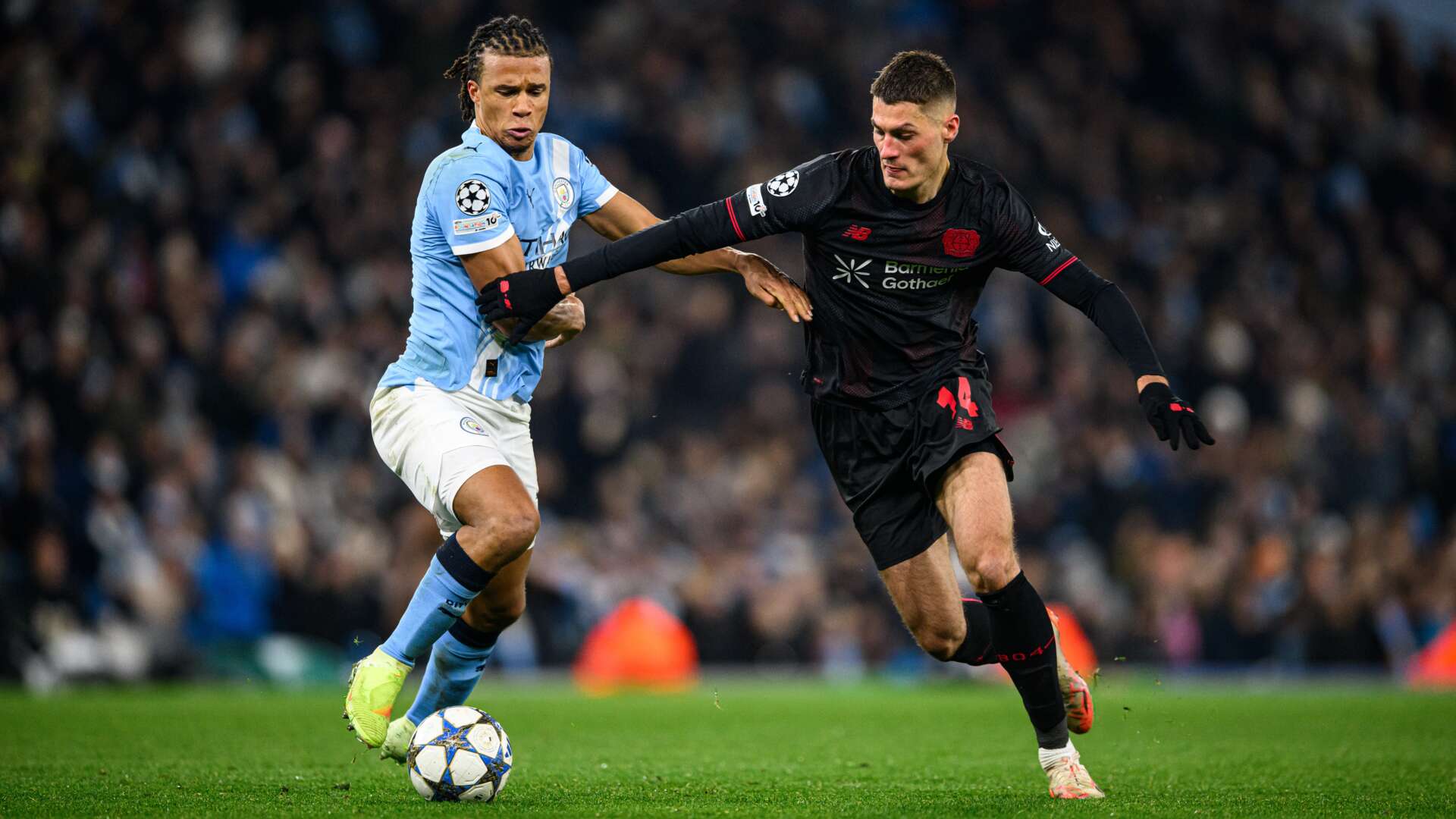 Patrik Schick gegen Nathan Aké