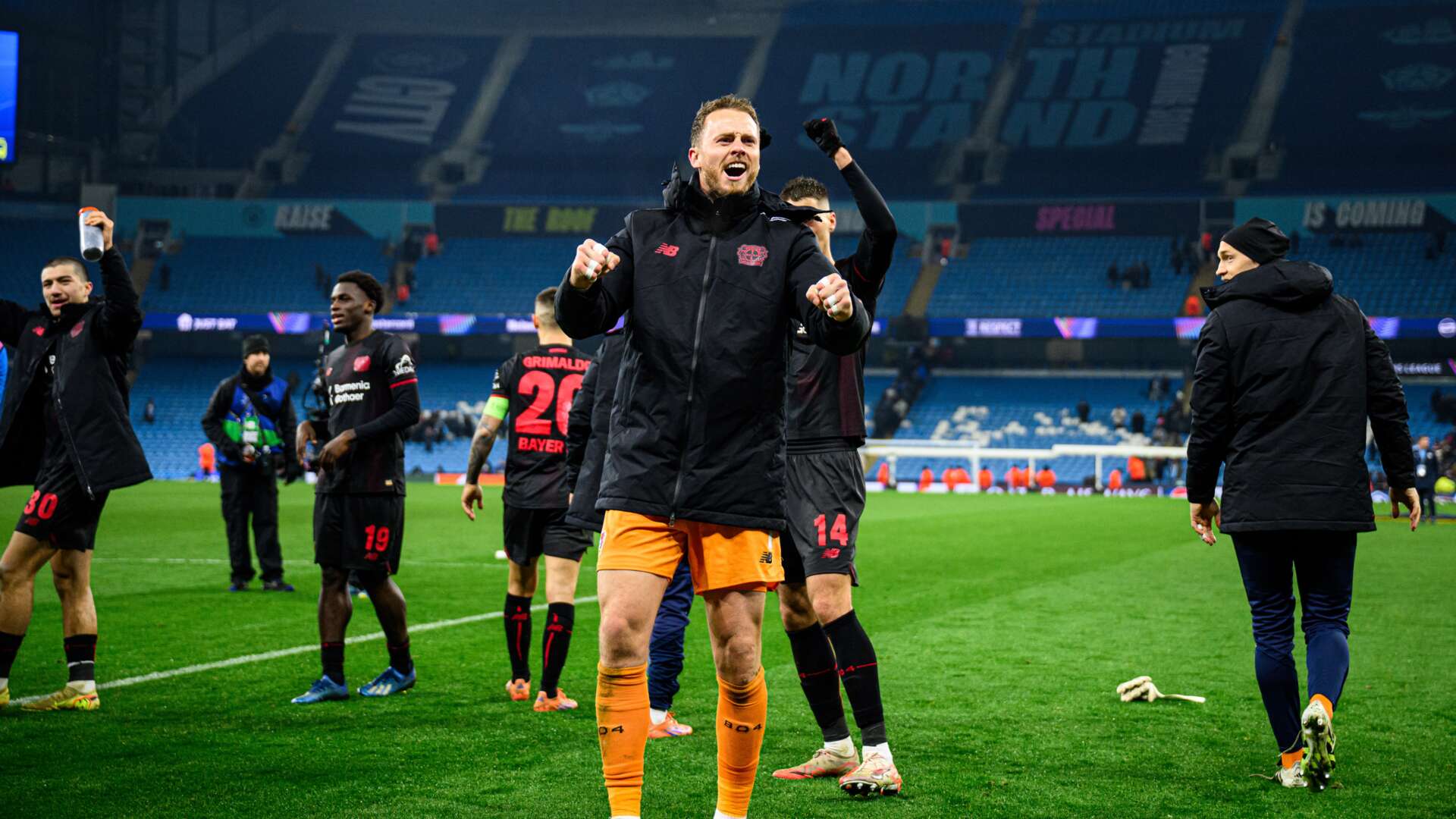 Mark Flekken euphorisch nach Abpfiff