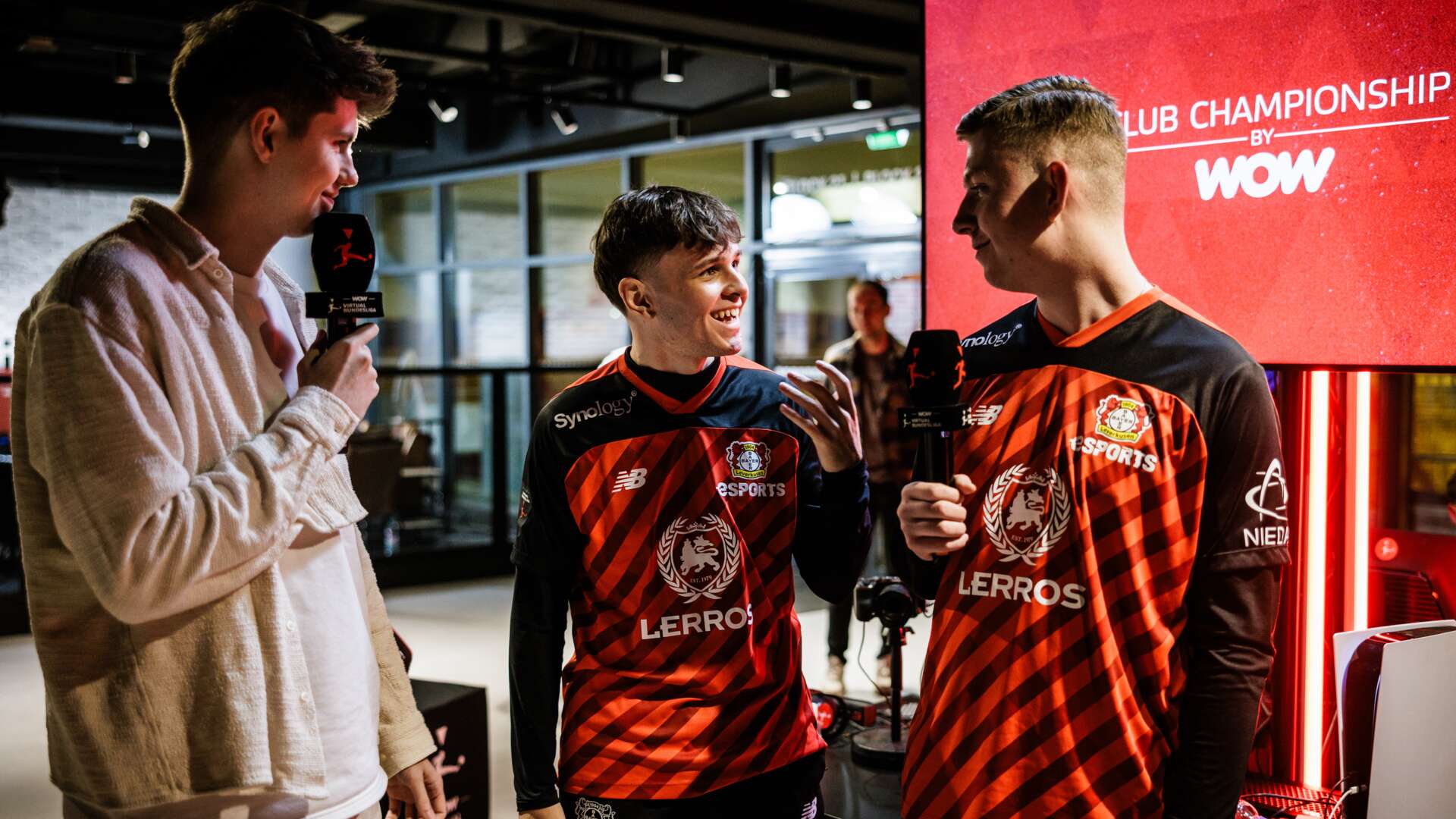 Tim Latka, Landwehr-Cousins