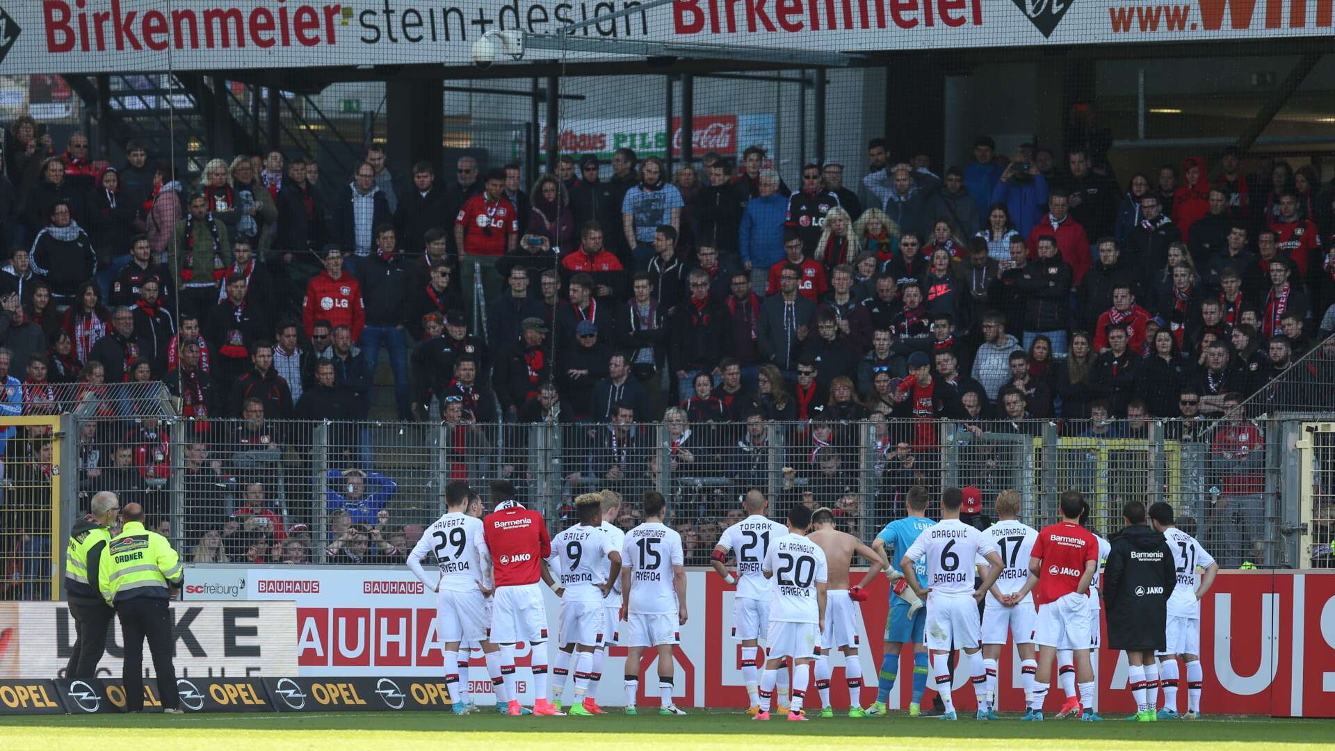 Mannschaft und Fans