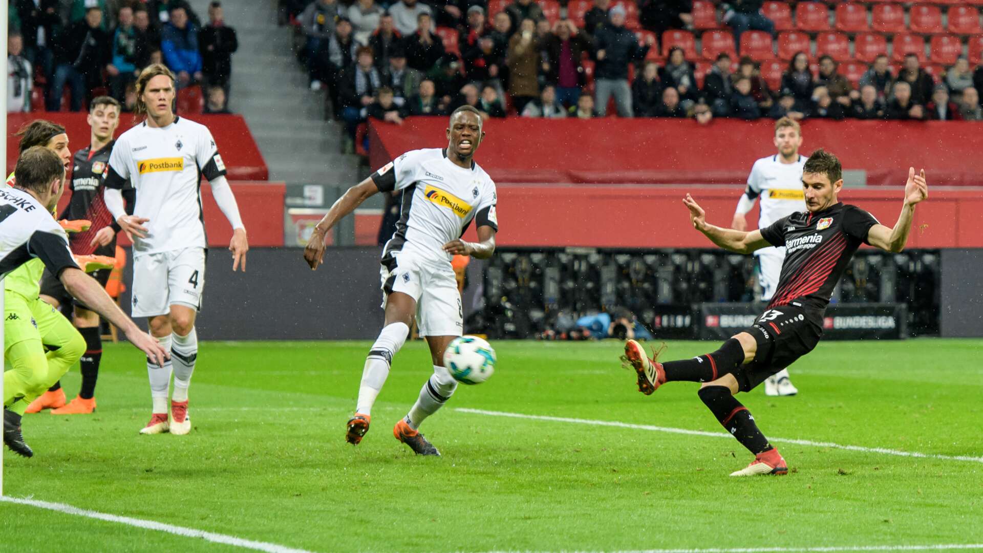 Lucas Alario