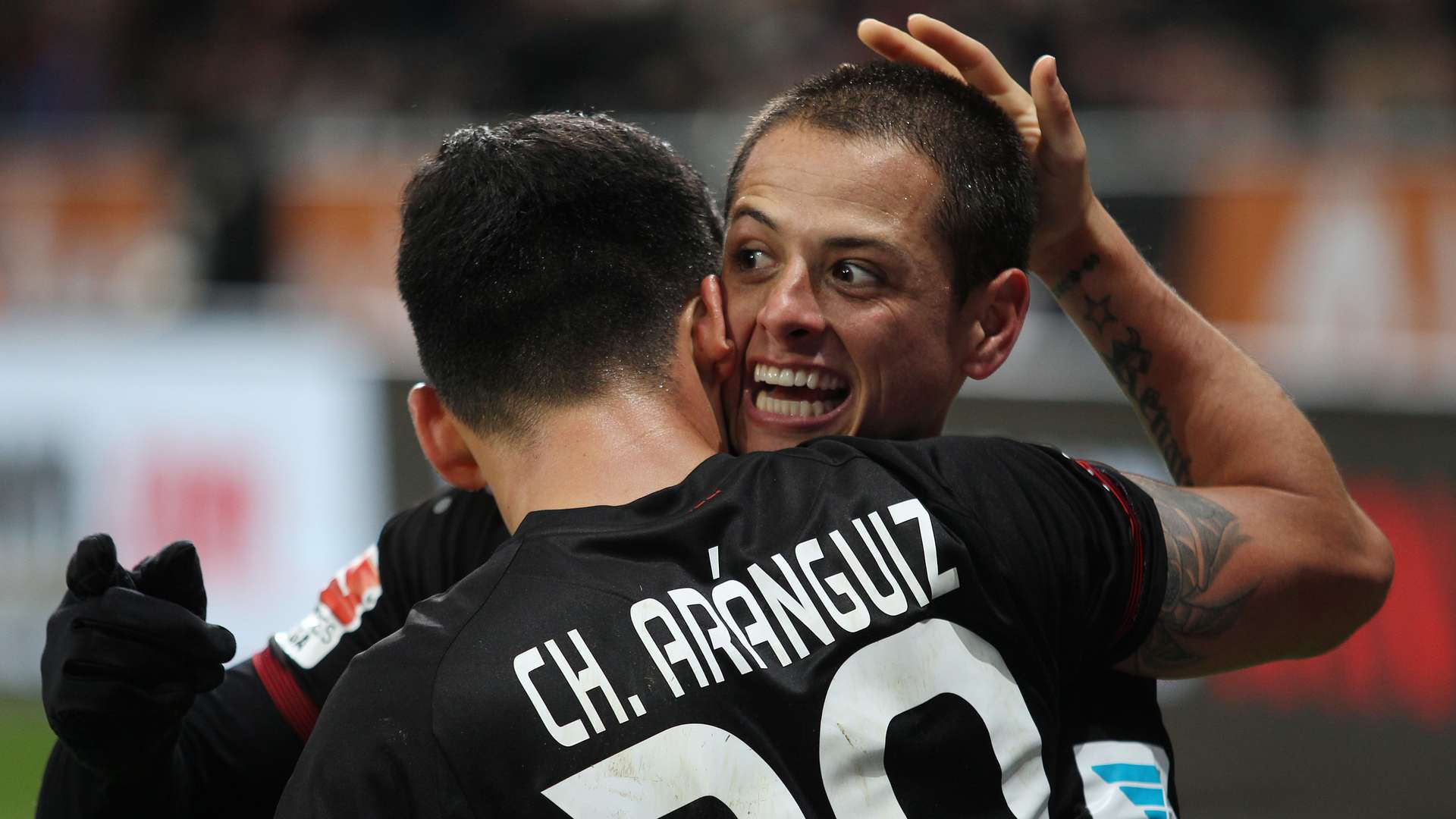 crop_Aranguiz_Chicharito_Jubel.jpg