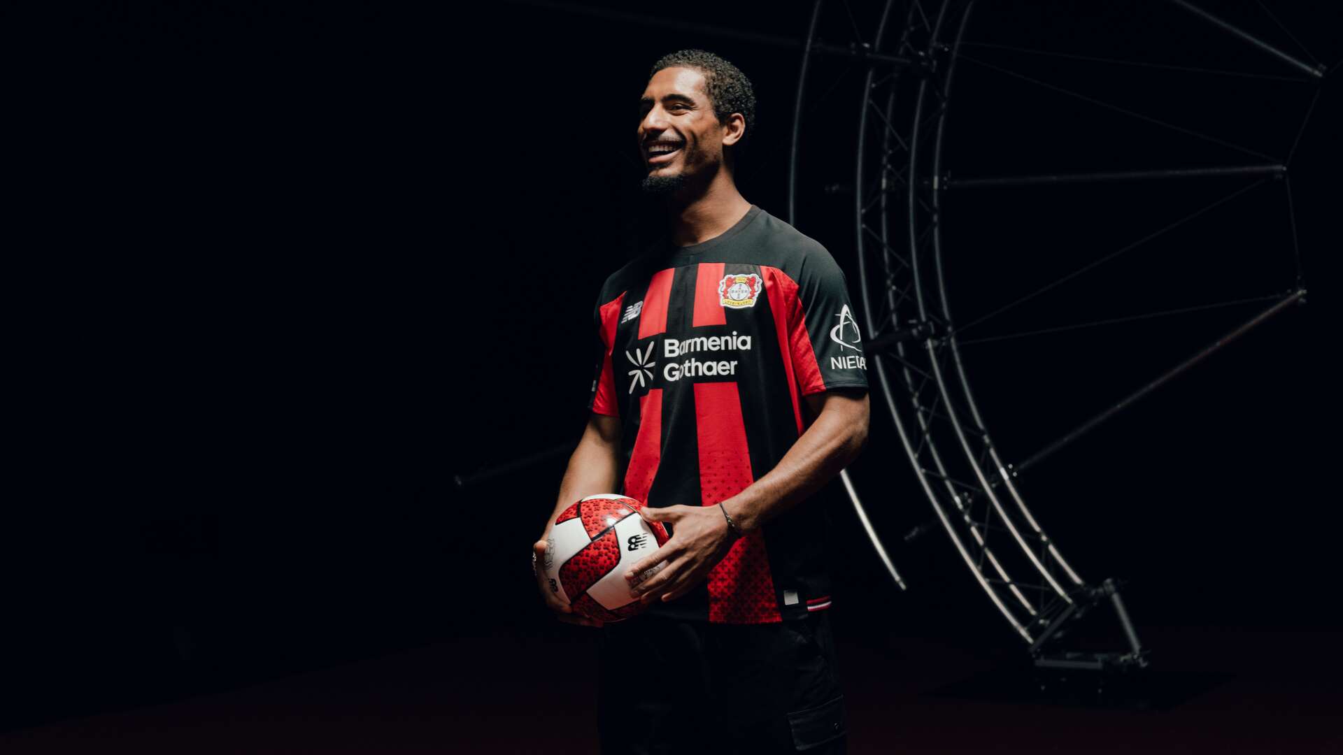 Das Bayer 04-Heimtrikot 2026/27