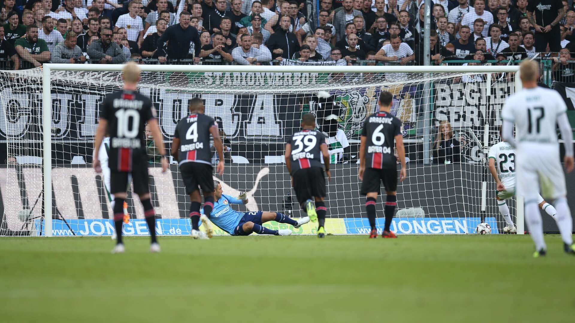 Elfmeter durch Jonas Hofmann