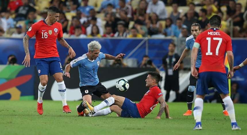 crop_Copa_America_2019_Chile_vs_Uruguay_2.jpg