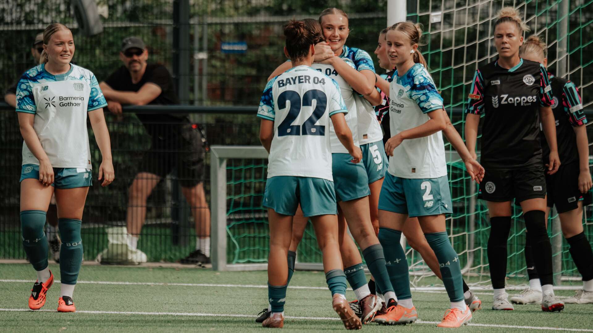 U23-Frauen von Bayer 04 im Spiel gegen Vorwärts Spoho