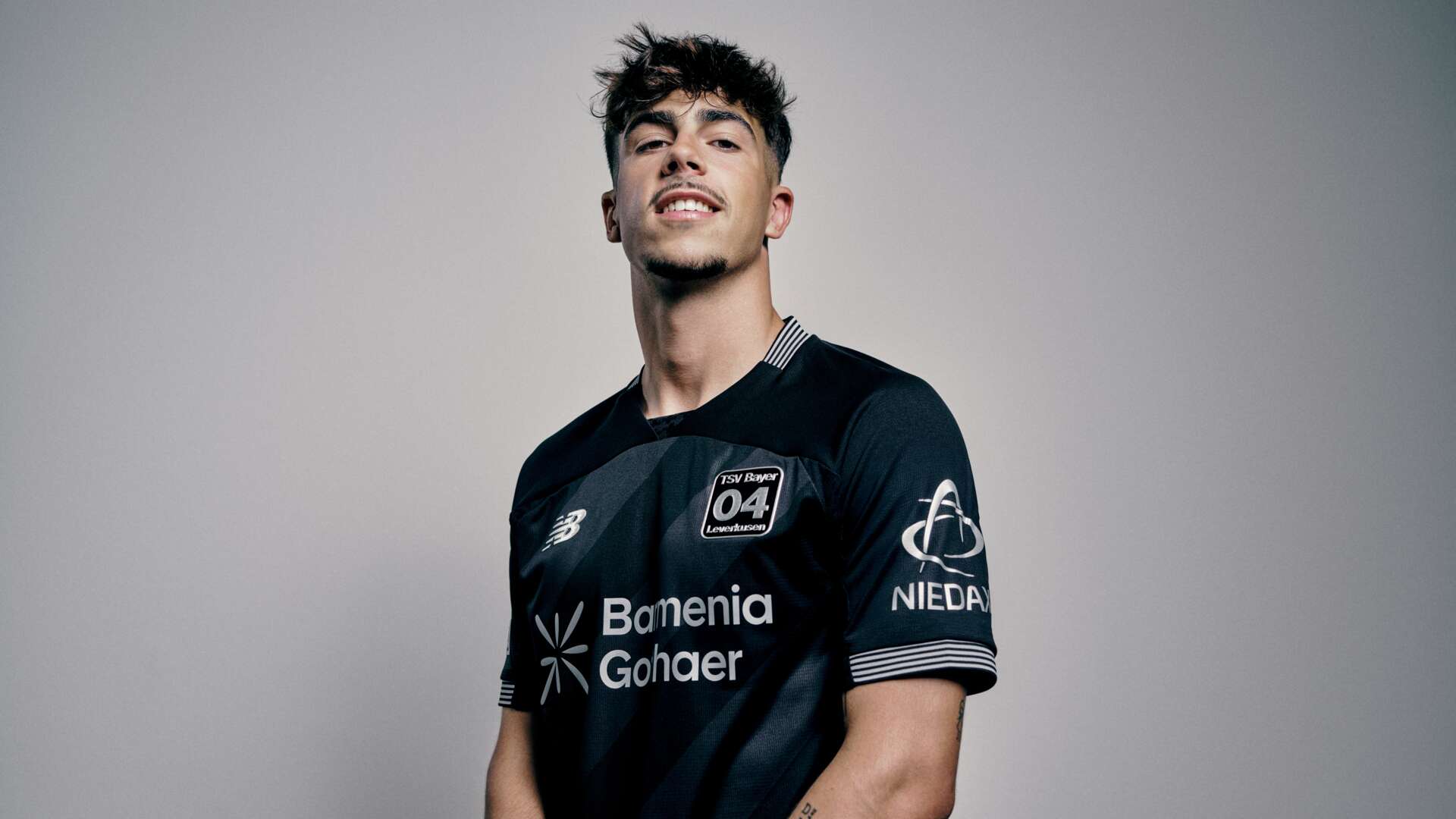 Das Europapokal-Trikot 2026/27 von Bayer 04