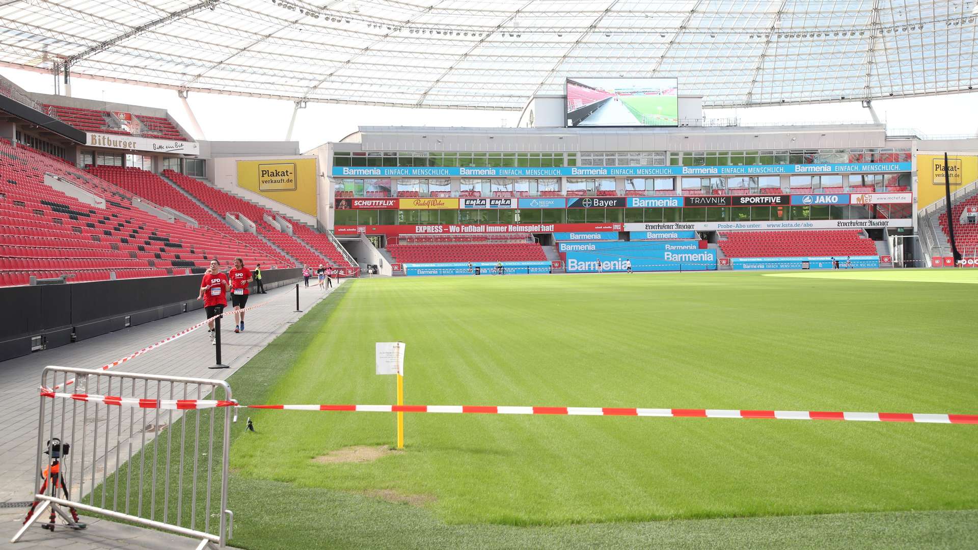 crop_EVL-HalbMarathon2022_BayArena.jpg