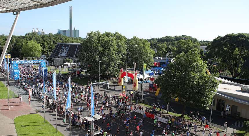 crop_EVL-HalbMarathon2022_Bismarckstr.jpg