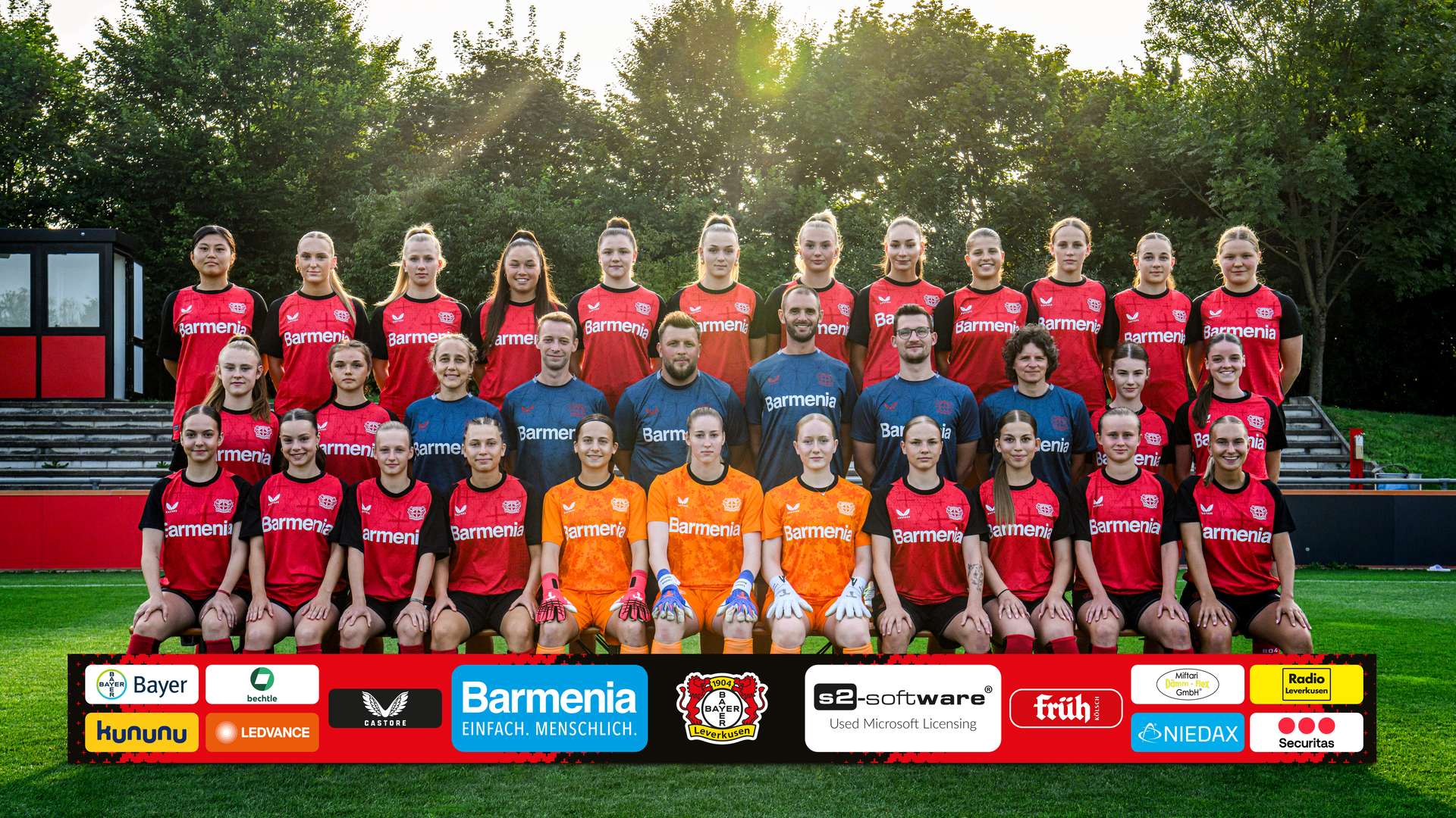 Squad Photo U20 Women