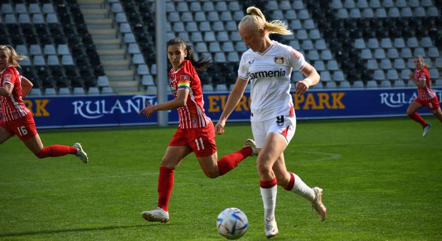 crop_Frauen_vs_Freiburg.jpg