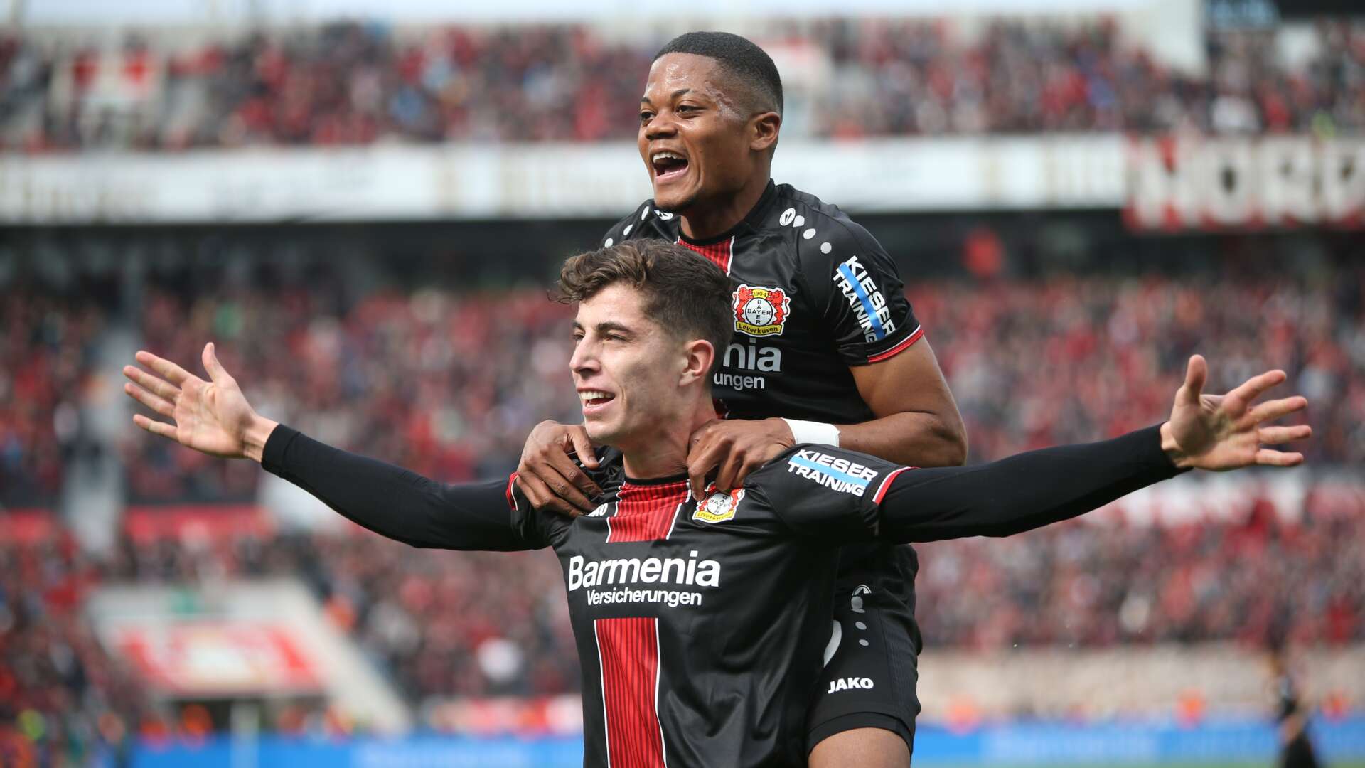 Kai Havertz und Leon Bailey