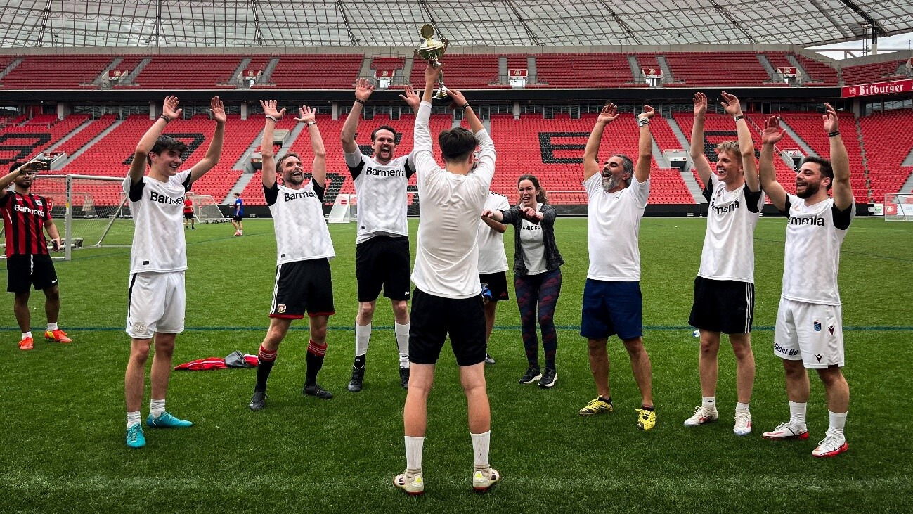 Mitglieder-Kick in der BayArena