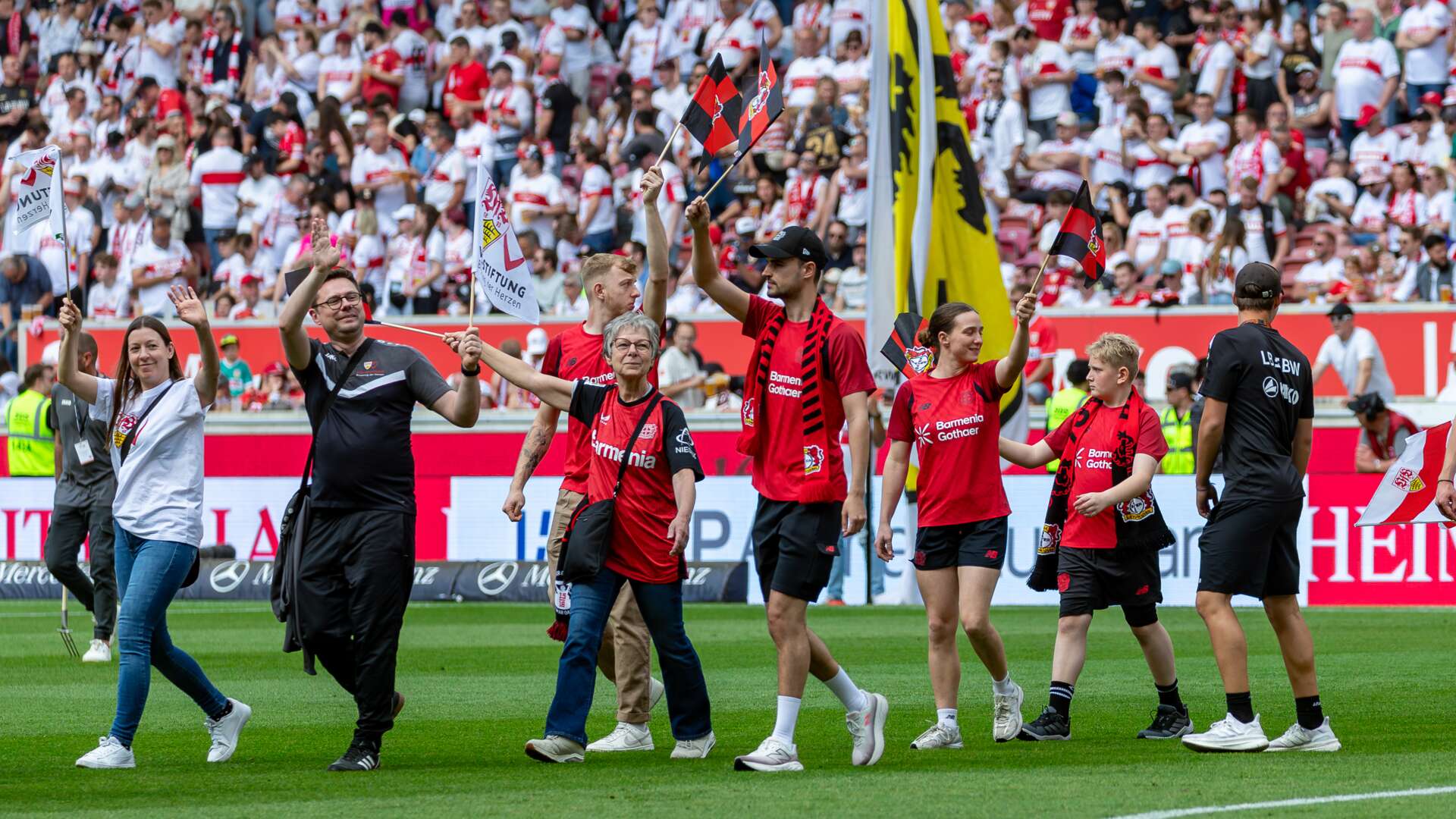 crop_Soke2_260509_VfB_Stuttgart_3-1_Bayer_04_Leverkusen_BL_B12I4126.jpg