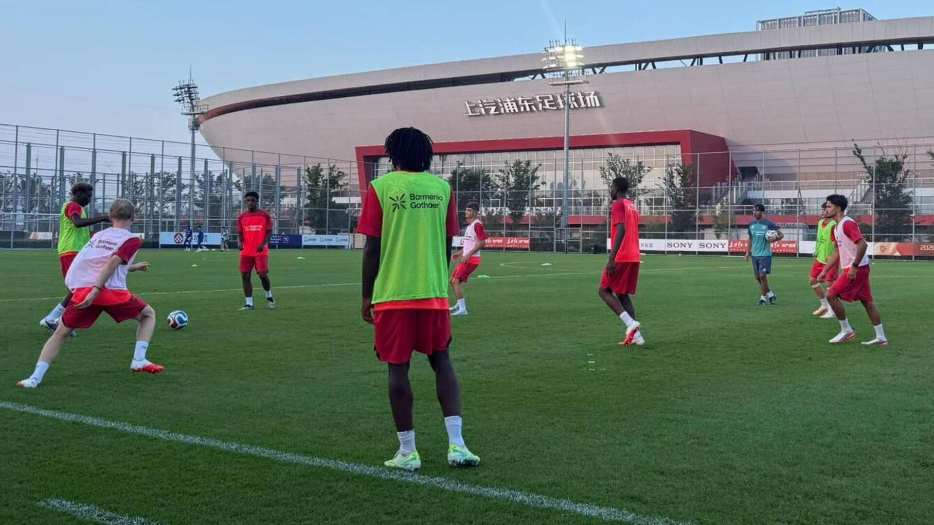 U17 von Bayer 04 in Shanghai