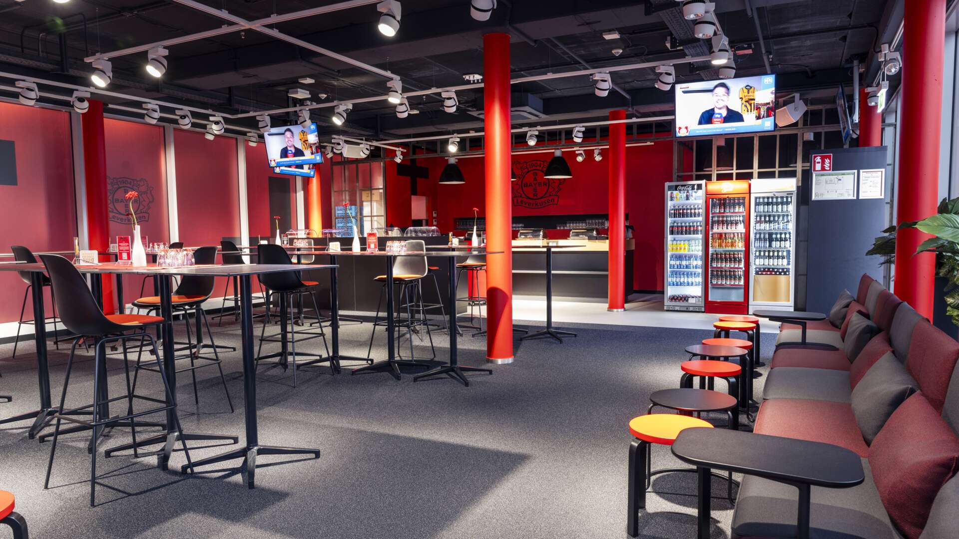 Stammtisch VIP West tables