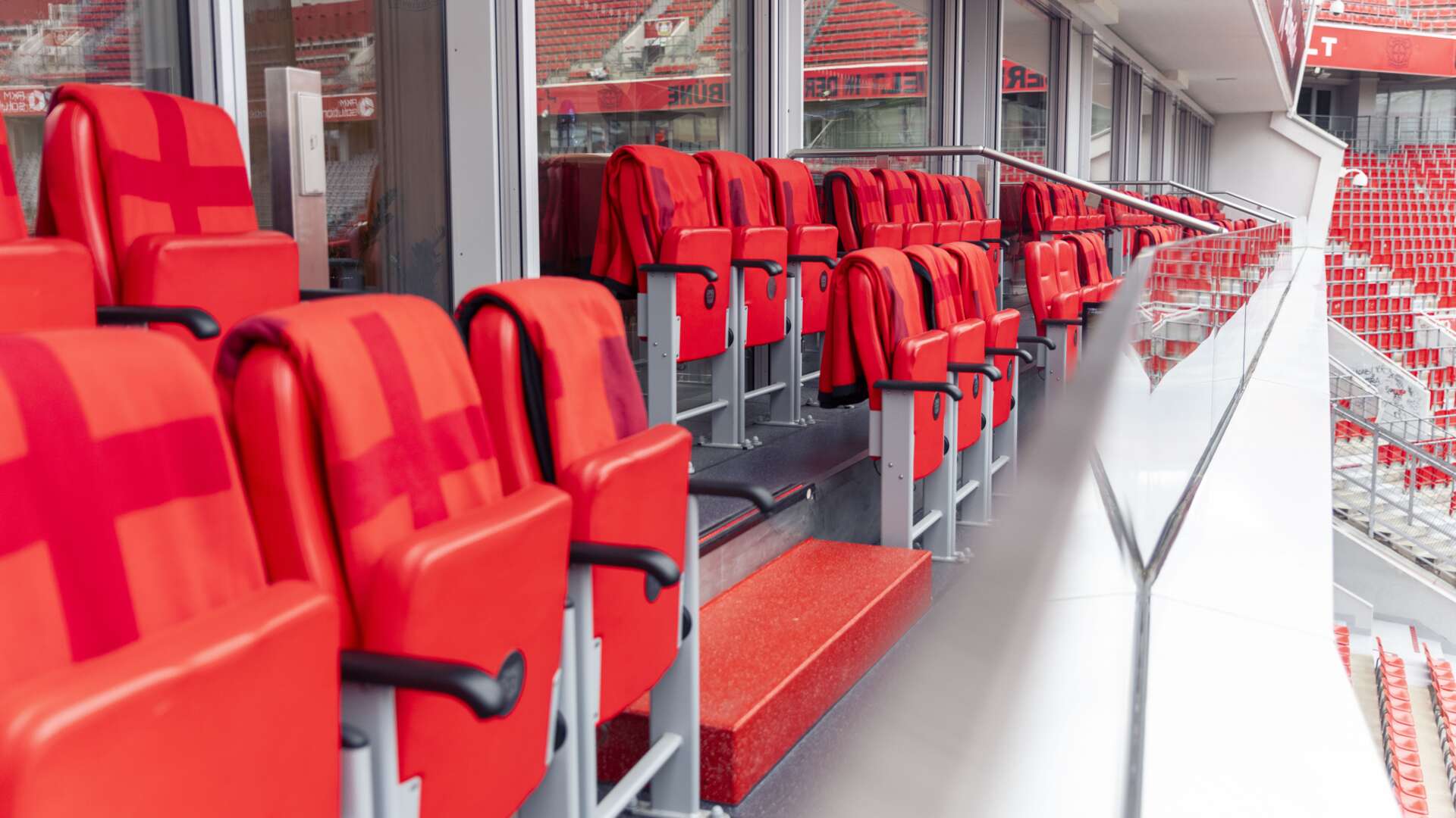 Executive Box VIP South Seats