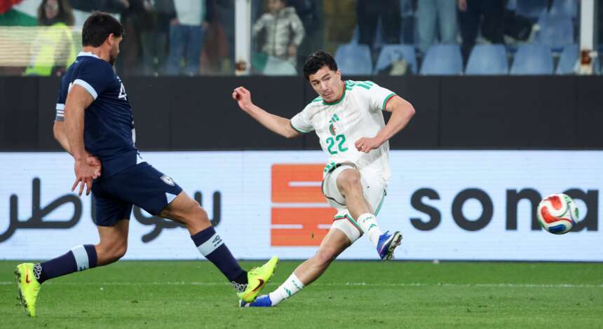 Ibrahim Maza mit der algerischen Nationalmannschaft