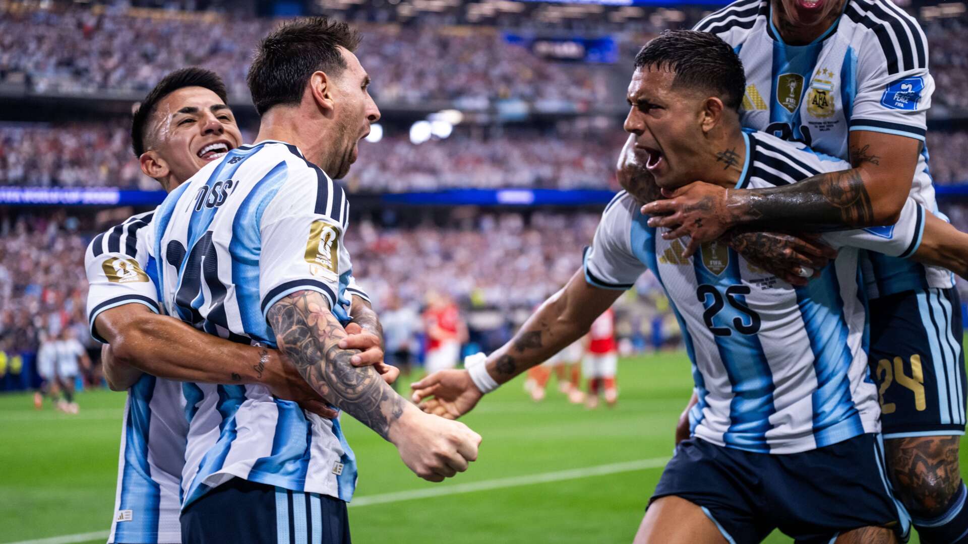 Facundo Medina, Lionel Messi und Co.