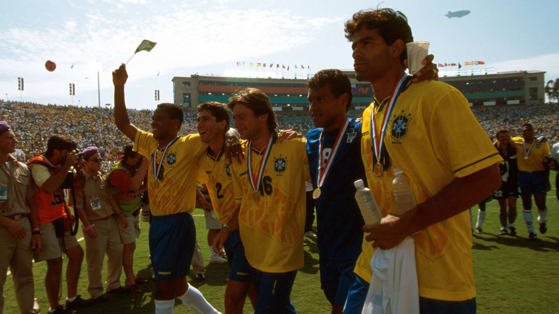 Rai, Marcio Santos (im italienischen Trikot), Leonardo, Jorginho und Paulo Sergio