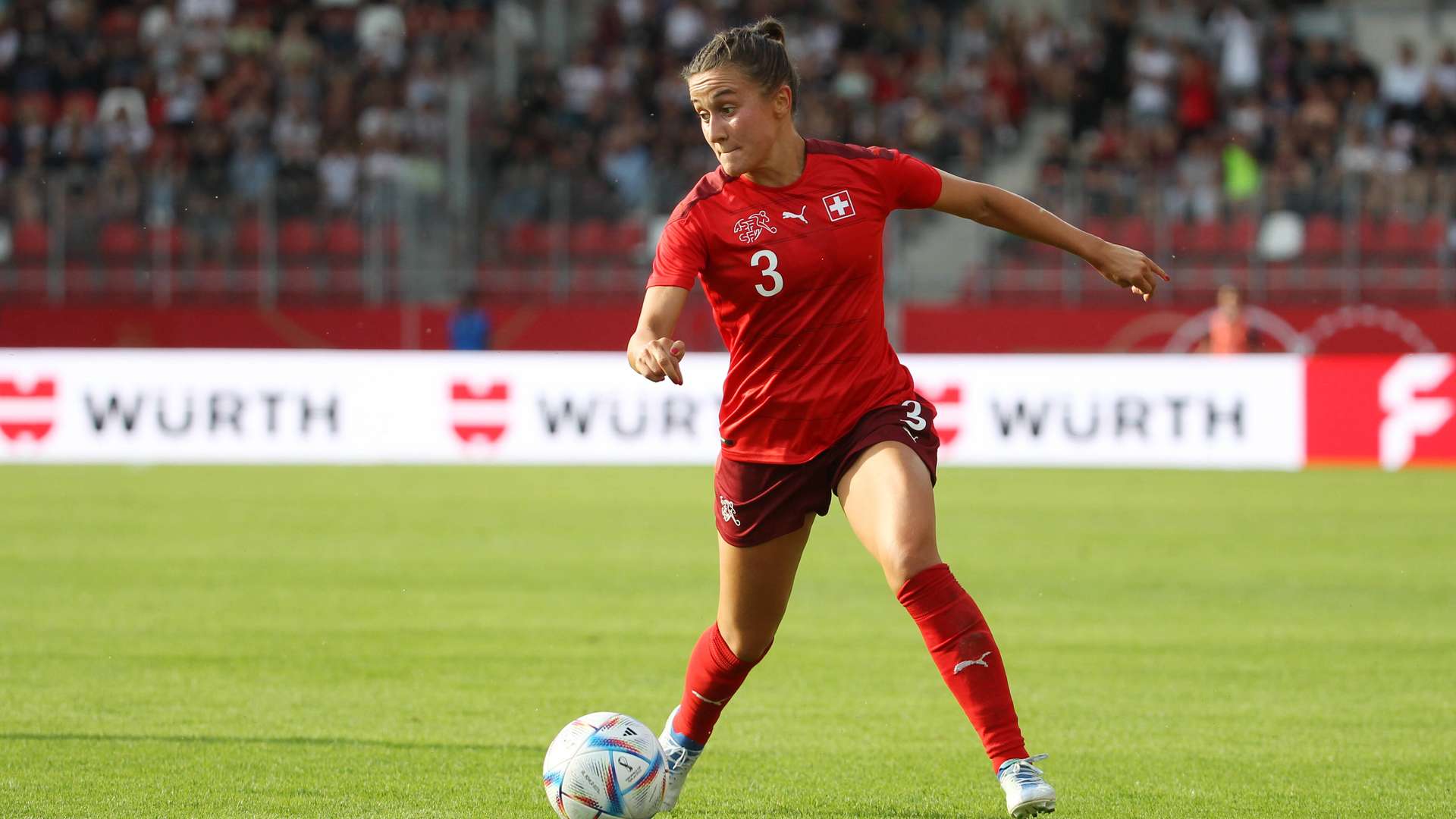 Frauen Marti und Schweiz nach Rekordsieg in WMPlayoffs Bayer04.de